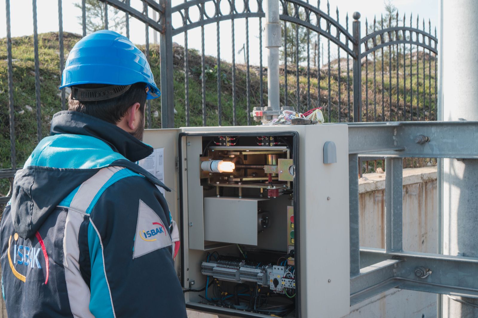 Utility service equipment and metering at a commercial site